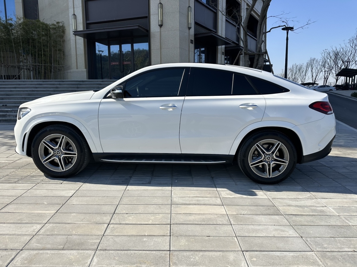 奔馳 奔馳GLE轎跑  2023款 GLE 450 4MATIC 轎跑SUV 時(shí)尚型圖片