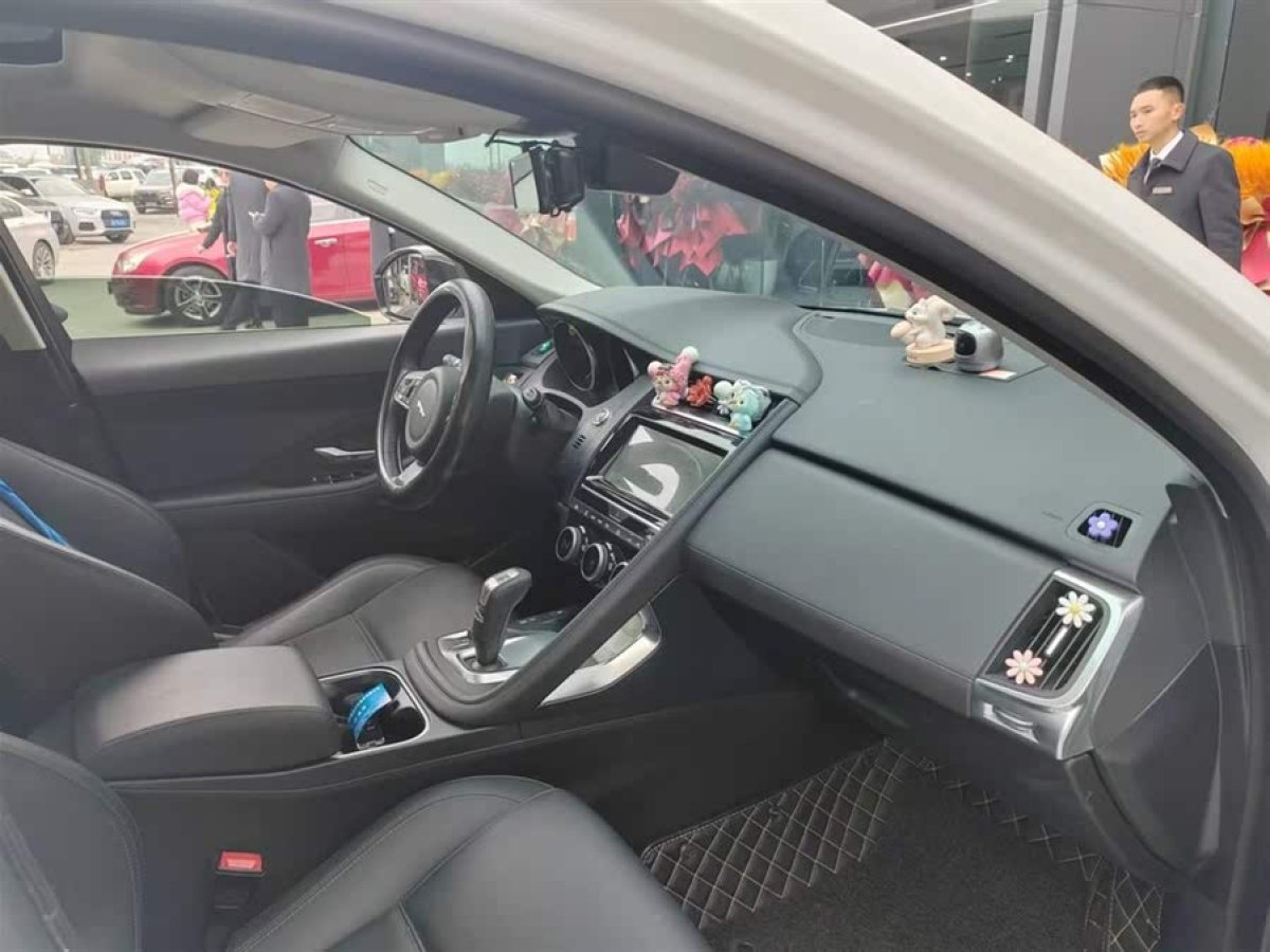 捷豹 E-PACE  2018款 P200 S 國(guó)VI圖片