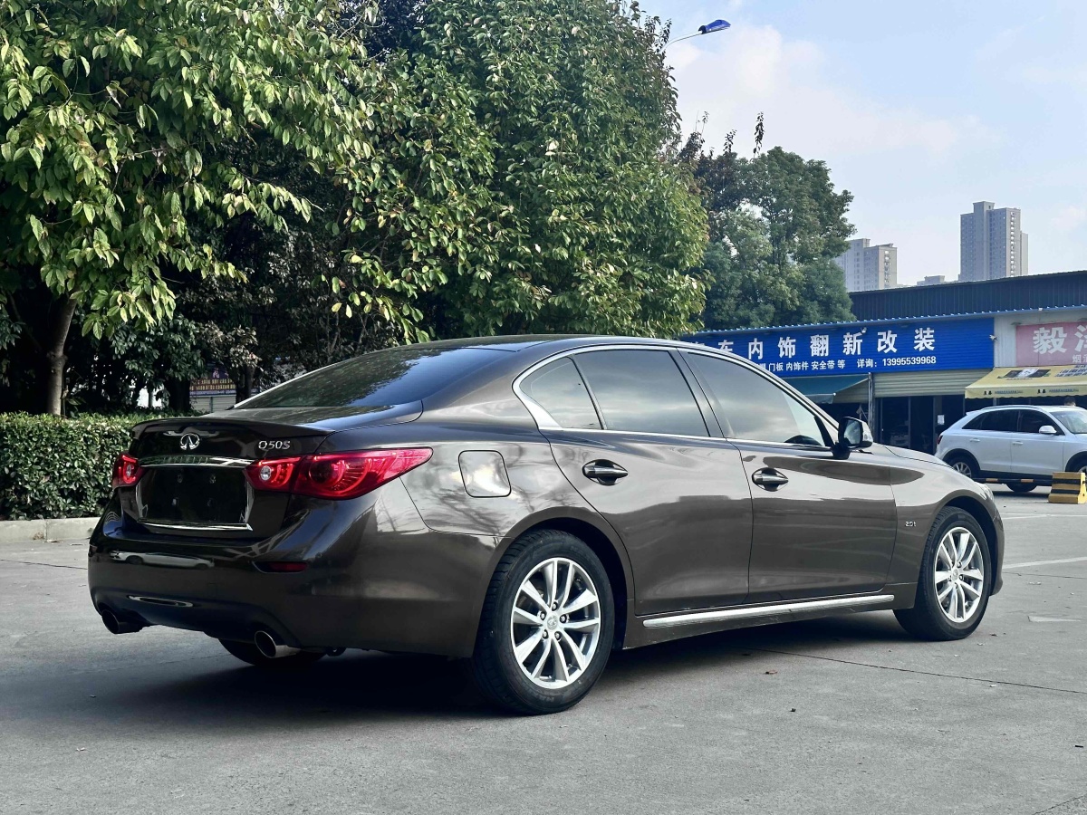 英菲尼迪 Q50L  2015款 2.0T 悅享版圖片