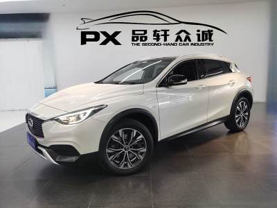 2019年1月 英菲尼迪 QX30(進口) 2.0T 四驅(qū)時尚版圖片