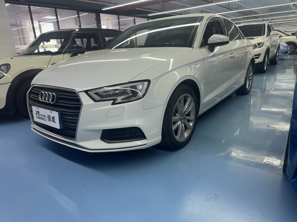 奥迪 奥迪A3  2017款 Limousine 35 TFSI 时尚型