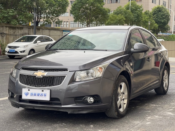 雪佛兰 科鲁兹  2011款 1.6L SE MT 变形金刚版