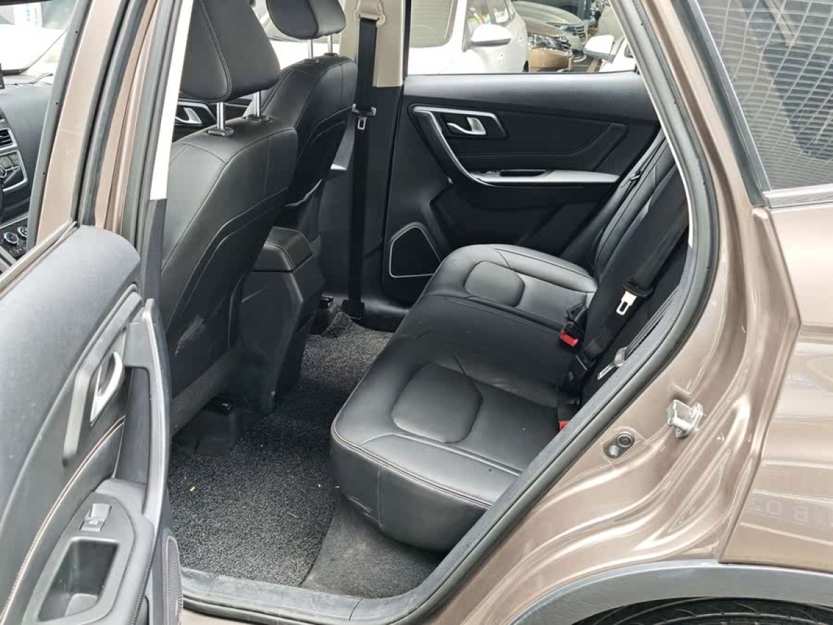 奔騰 X40  2019款  1.6L 手動(dòng)豪華型 國(guó)VI圖片