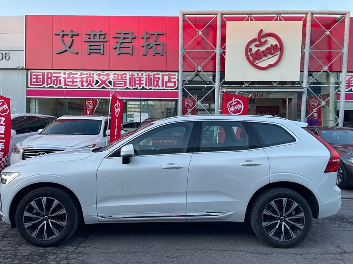 沃尔沃 XC60  2023款 B5 四驱智远豪华版图片