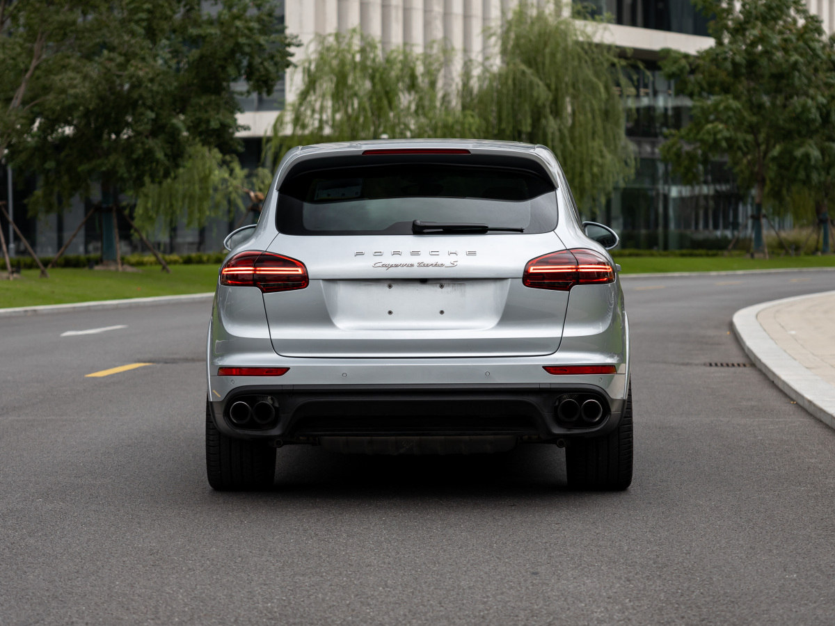 2016年11月保時(shí)捷 Cayenne  2016款 Cayenne Turbo S 4.8T