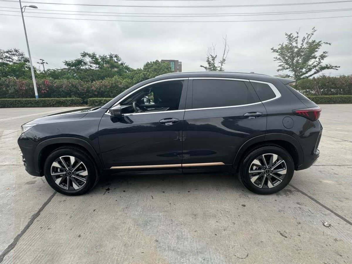 星途 星途LX  2022款 乘風(fēng)破浪版 1.5T CVT乘風(fēng)起版圖片