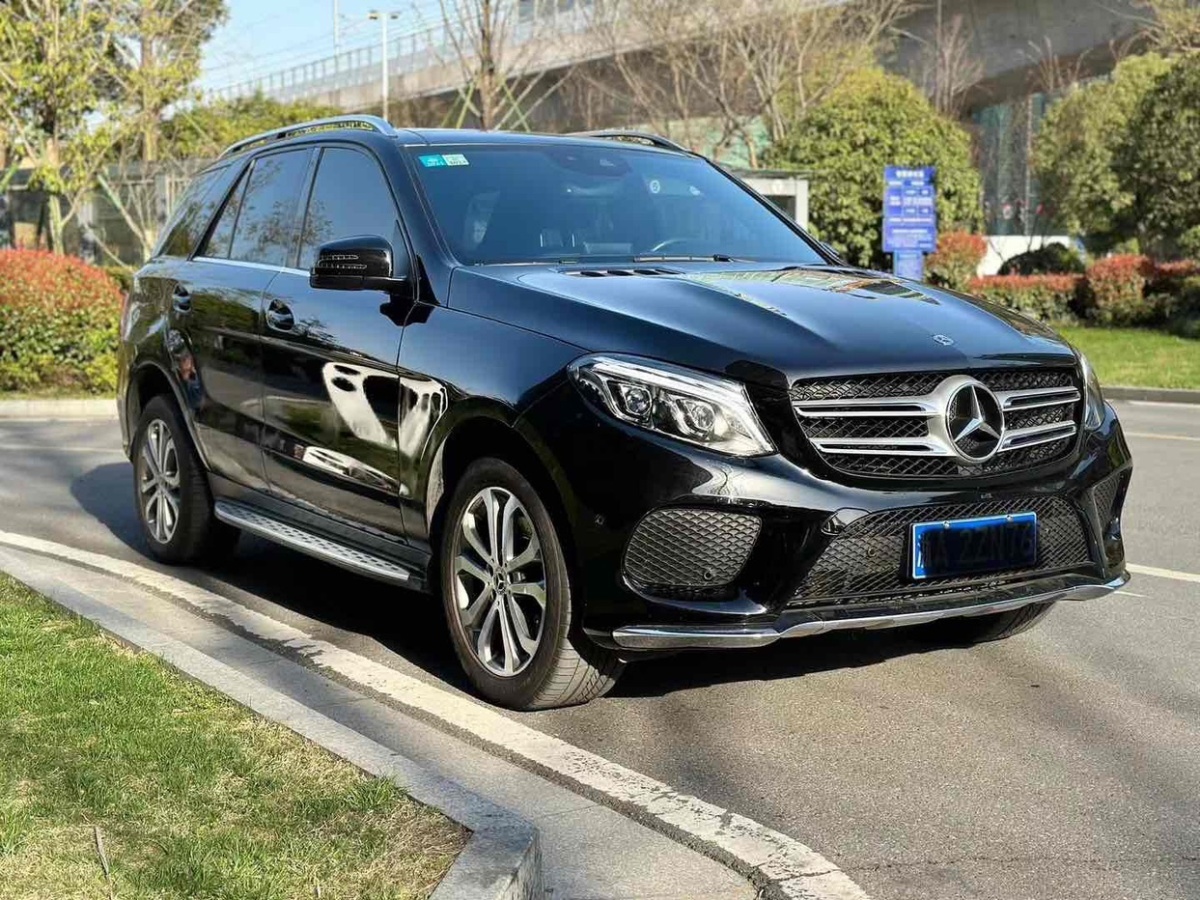 奔馳 奔馳GLE  2017款 GLE 320 4MATIC 動感型圖片