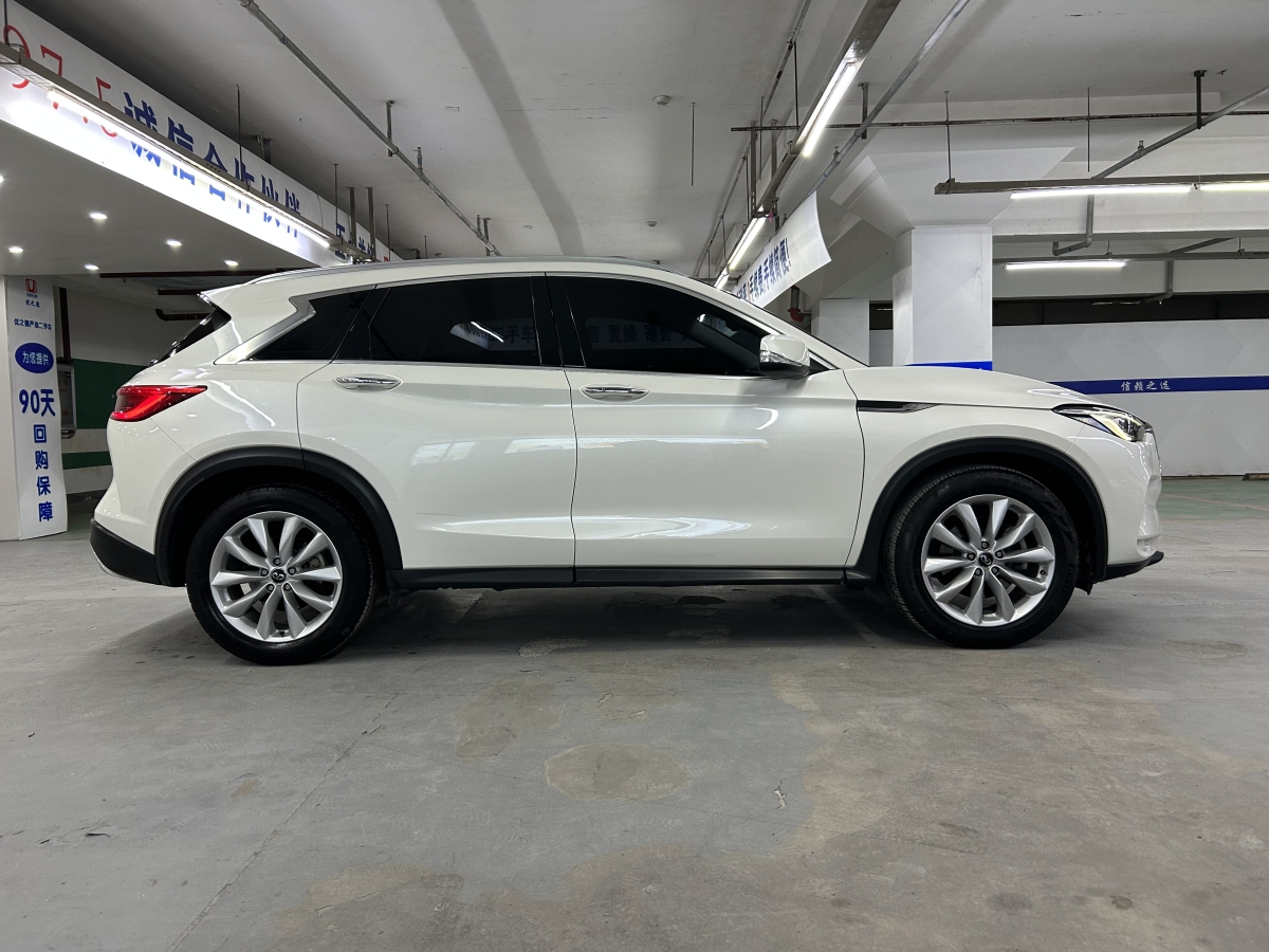 2019年7月英菲尼迪 QX50  2018款 QX50 2.0T CVT两驱时尚版