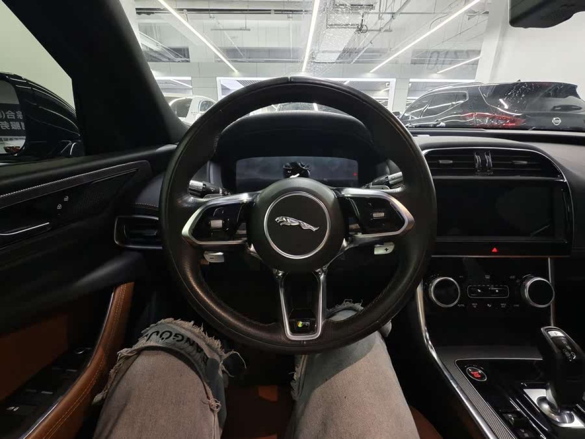 捷豹 XEL  2023款 2.0T 250PS R-DYNAMIC S進取運動版圖片