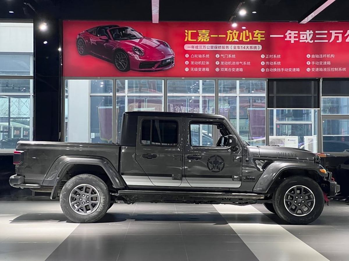 2023年2月Jeep 角斗士  2022款 3.6L 先行版