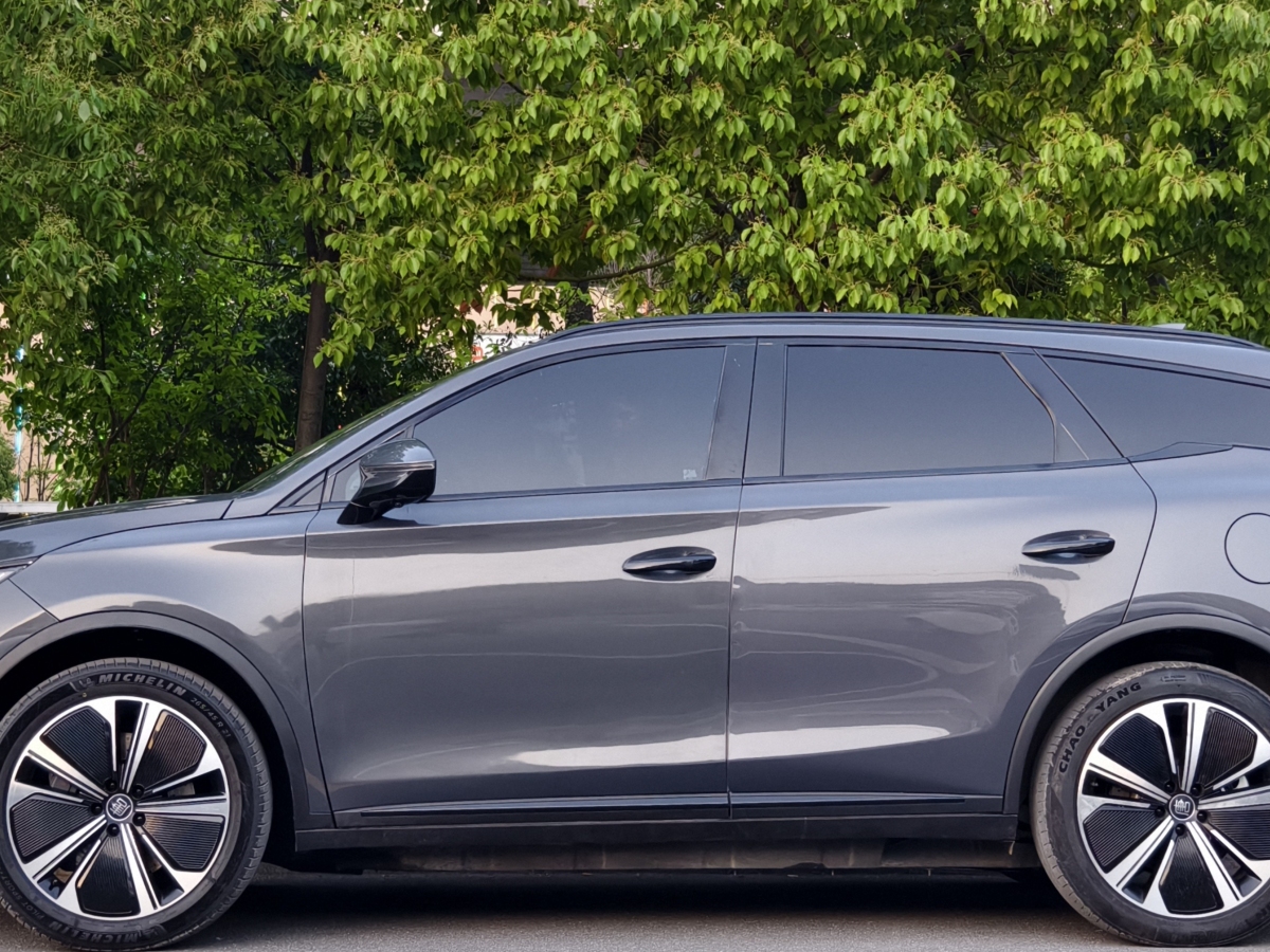 比亞迪 唐新能源  2022款 EV 635km 四驅(qū)旗艦型圖片
