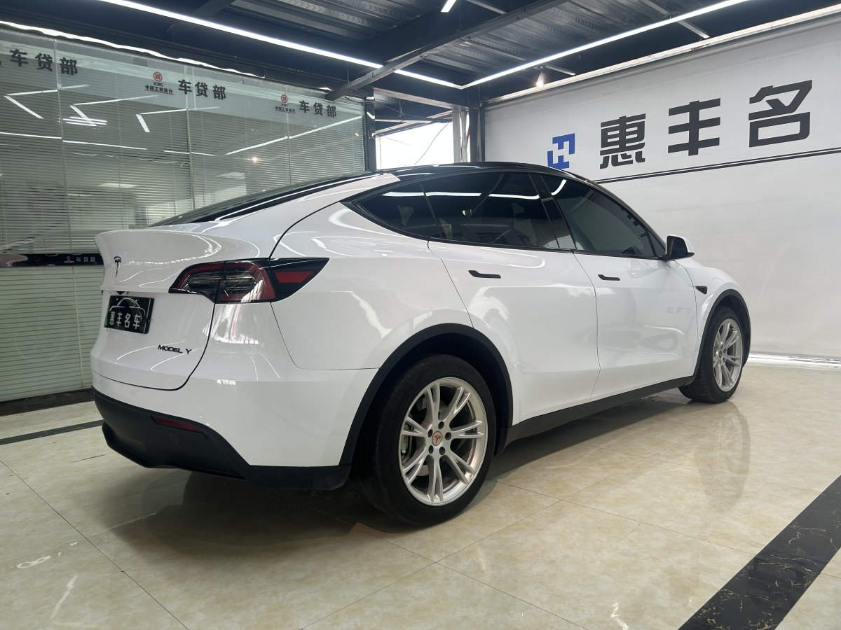 特斯拉 Model Y  2022款 改款 后輪驅(qū)動版圖片