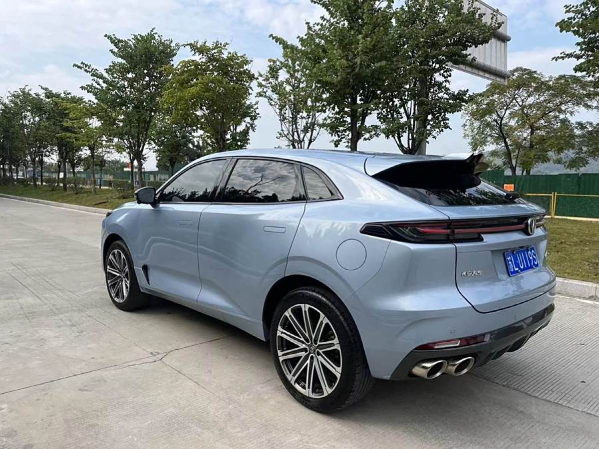 長(zhǎng)安 長(zhǎng)安UNI-K  2021款 2.0T 尊貴型圖片