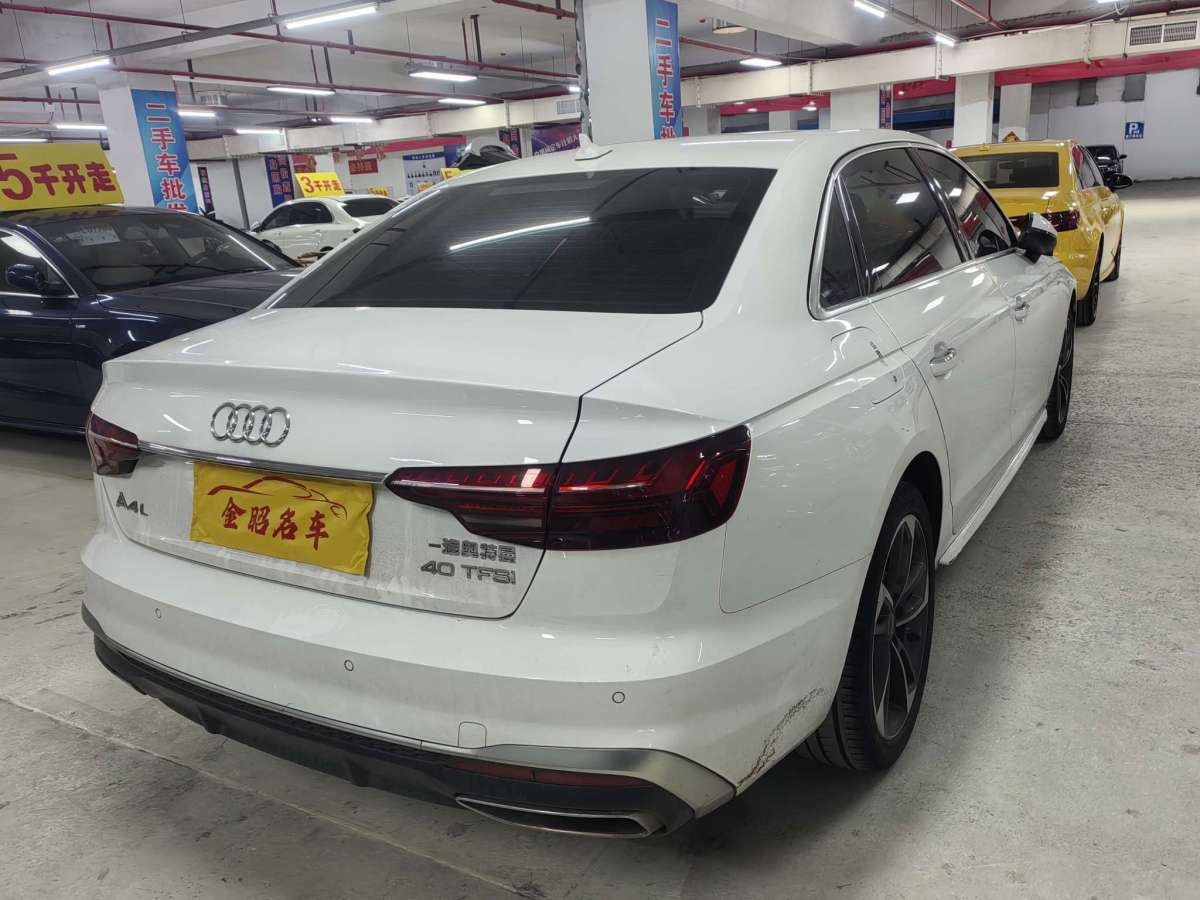 奧迪 奧迪A4L  2022款 40 TFSI 豪華動(dòng)感型圖片