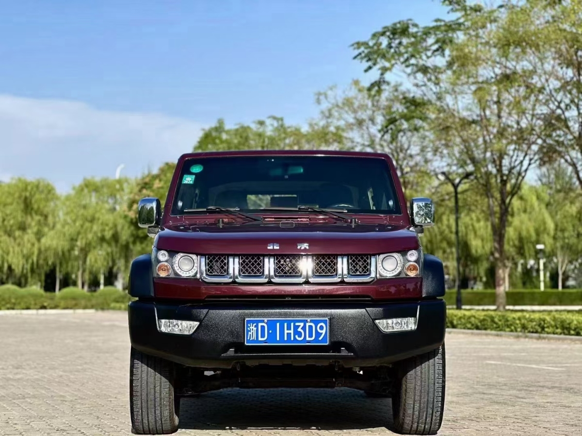 北京 BJ40  2016款 40L 2.3T 自动四驱尊享版图片