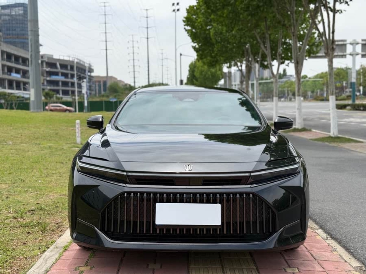 豐田 皇冠(進(jìn)口)  2024款 2.5L 至尊版圖片