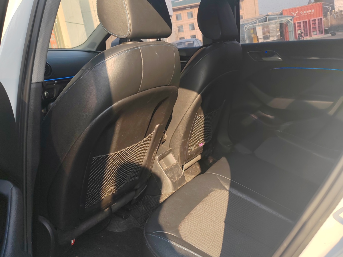 奥迪 奥迪A3  2018款 30周年年型 Limousine 35 TFSI 时尚型图片