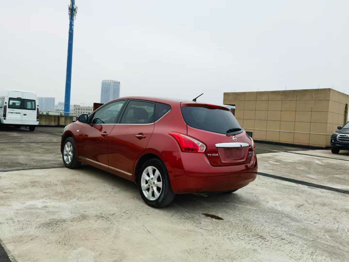 日產(chǎn) 騏達(dá)  2013款 1.6L CVT酷咖版圖片