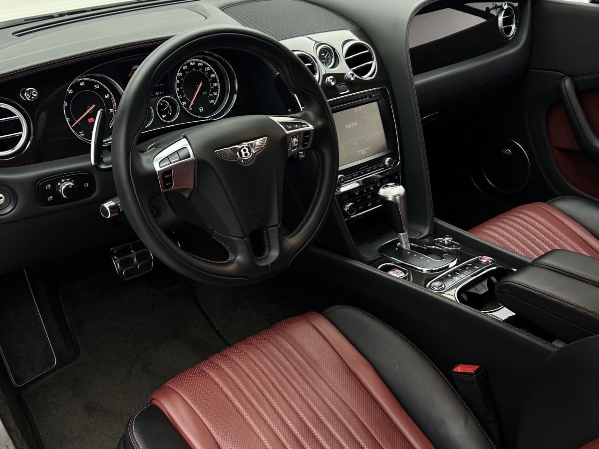 2017年5月宾利 欧陆  2024款 4.0T GT S V8
