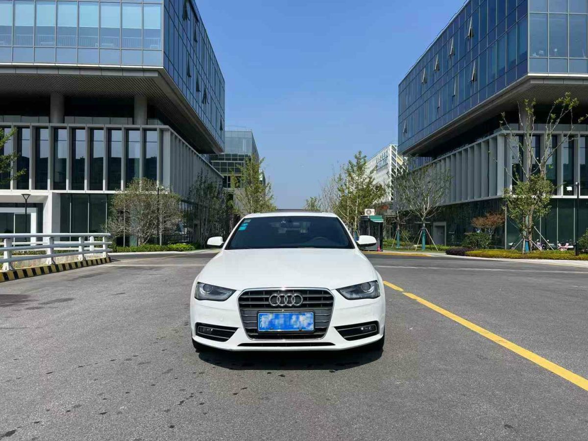 奧迪 奧迪A4L  2015款 A4L 1.8TFSI 30TFSI 舒適型圖片