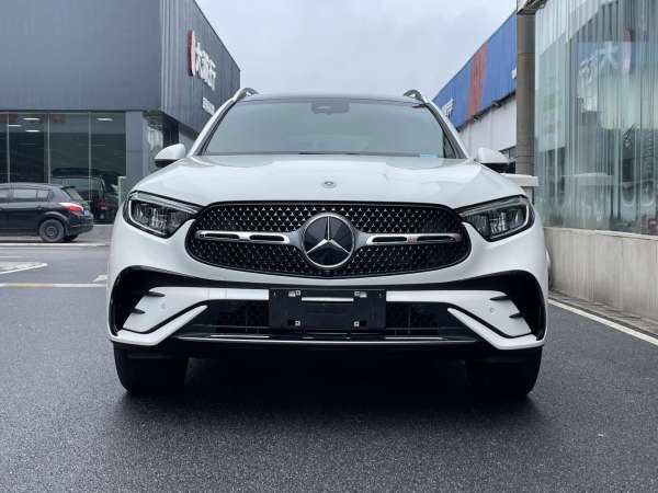 奔驰 奔驰GLC  2023款 GLC 300 L 4MATIC 动感型 5座