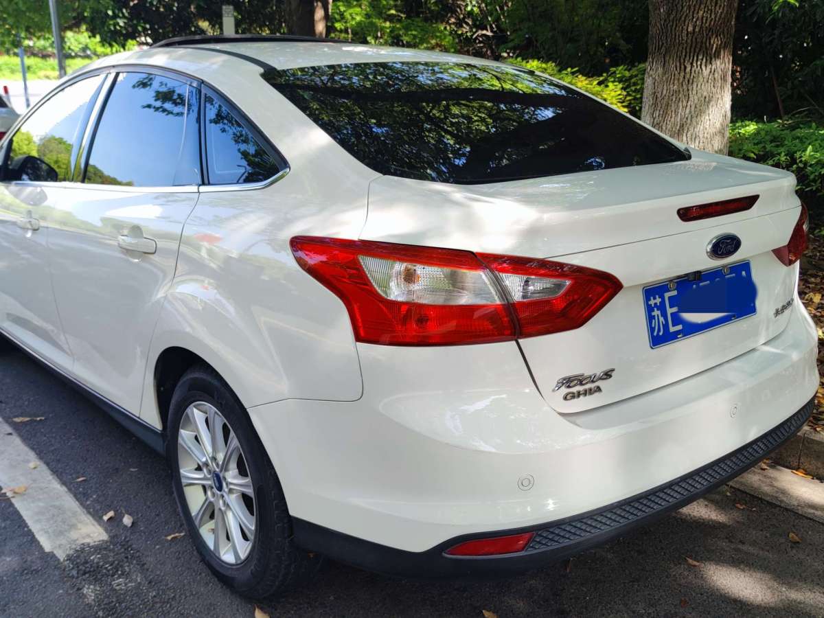 2012年7月福特 ?？怂? 2012款 三廂 1.6L 自動尊貴型