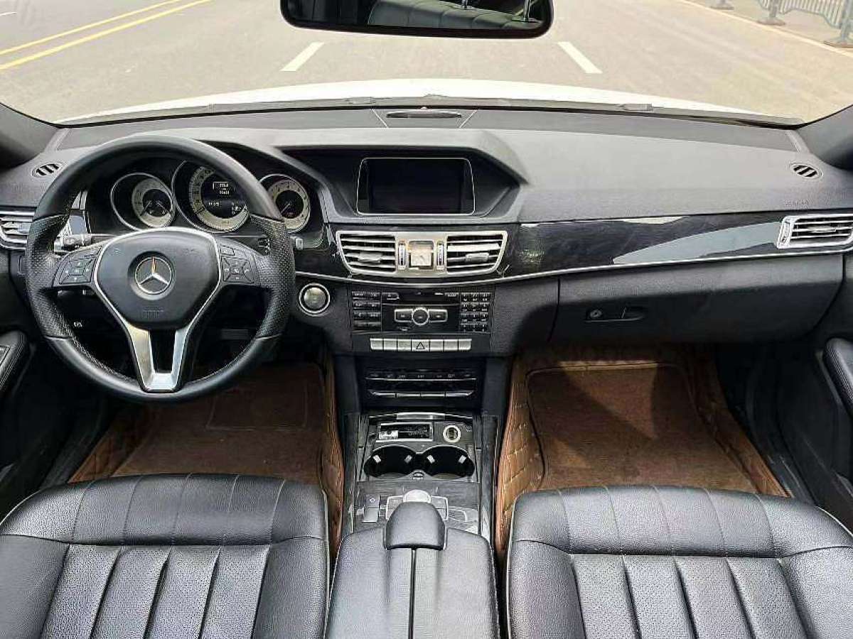 奔驰 奔驰E级  2015款 E 260 L 运动型图片