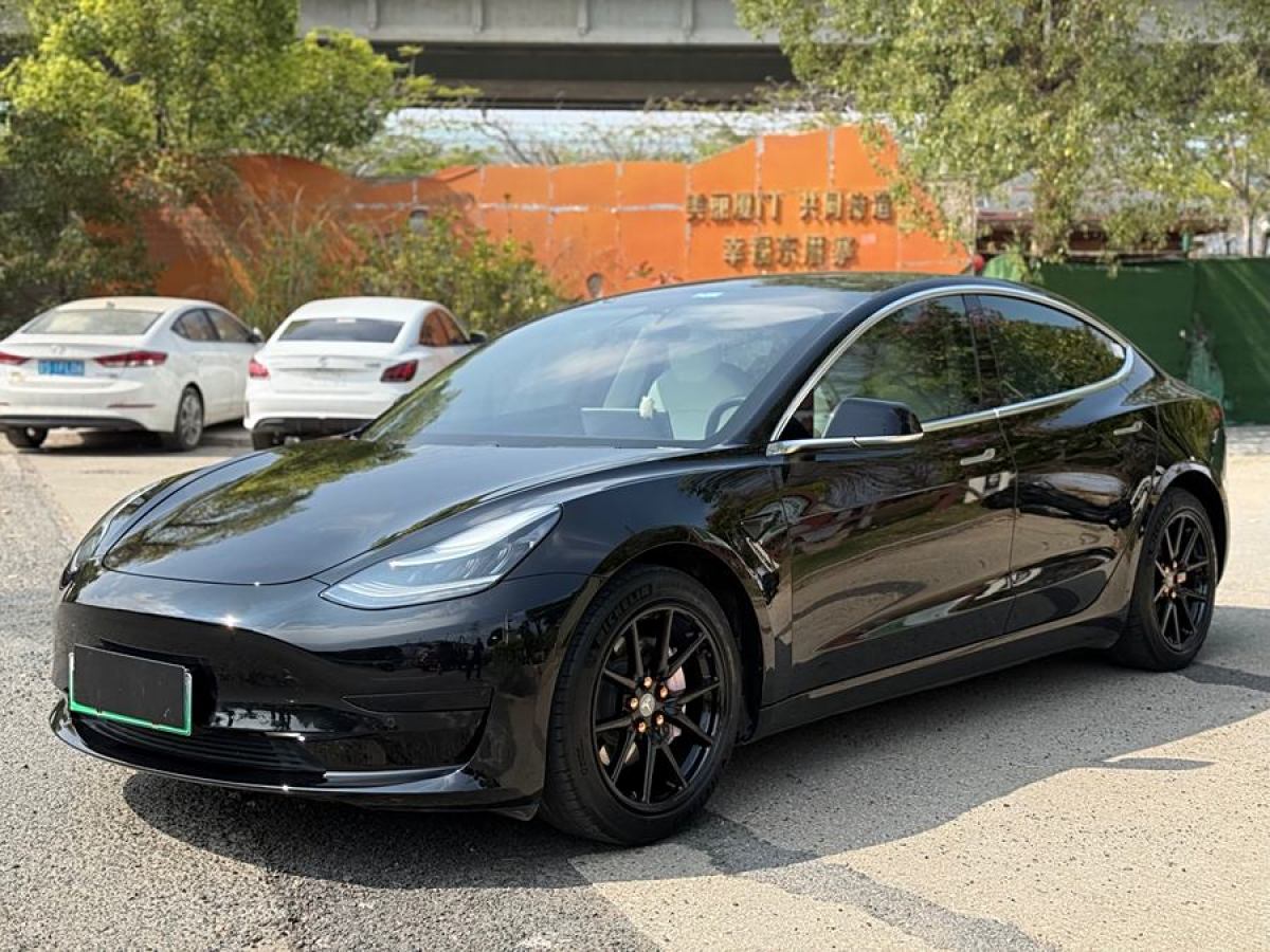 2020年12月特斯拉 Model 3  2020款 改款 標(biāo)準(zhǔn)續(xù)航后驅(qū)升級(jí)版