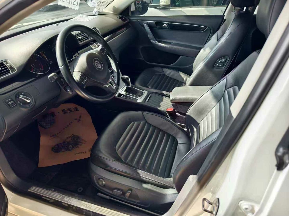 大眾 邁騰  2012款 1.8 TSI 改款領(lǐng)先版圖片