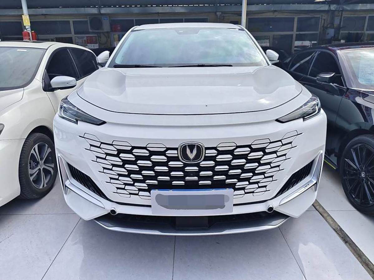 2021年9月長(zhǎng)安 長(zhǎng)安UNI-K  2021款 2.0T 尊貴型