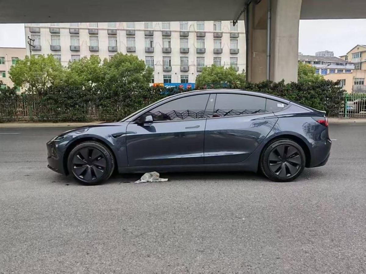 特斯拉 Model Y  2023款 后輪驅(qū)動版圖片