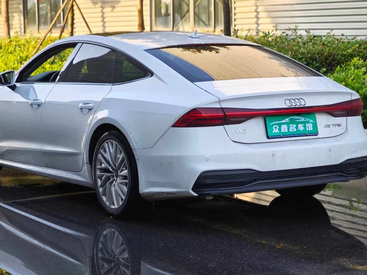 2021年10月奧迪 奧迪A7  2021款 40 TFSI 豪華型