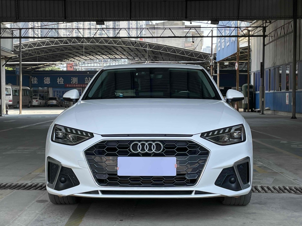 奧迪 奧迪A4L  2022款 40 TFSI 時(shí)尚動(dòng)感型圖片