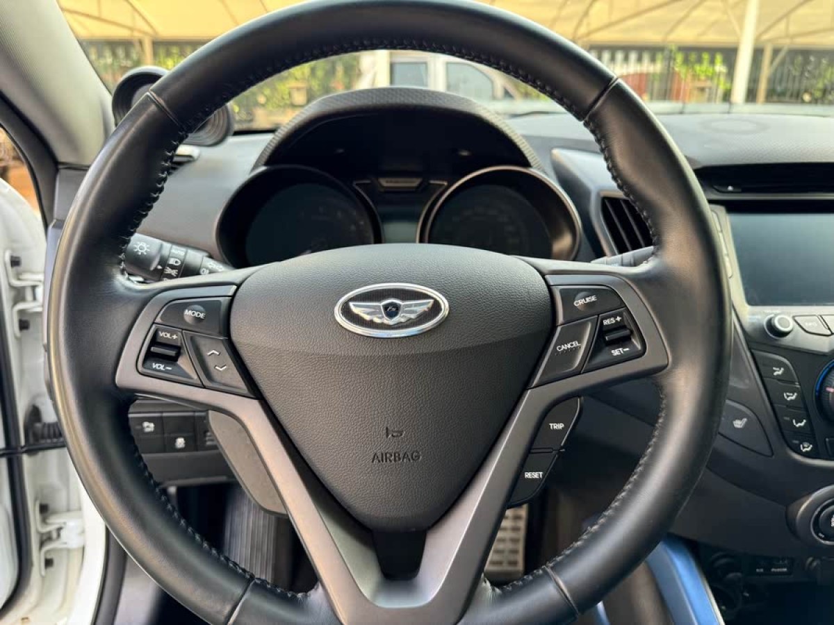 現(xiàn)代 Veloster飛思  2012款 1.6T 自動豪華版圖片