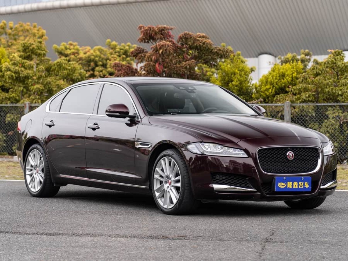 捷豹 XFL  2020款 XFL 2.0T P250 四驅(qū)尊享版圖片