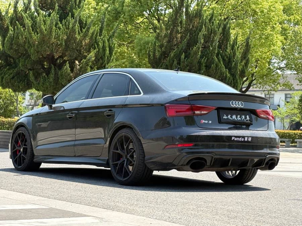 奧迪 奧迪RS 3  2017款 RS 3 2.5T Limousine圖片