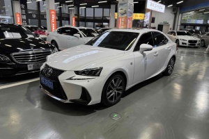 GS 雷克萨斯 300 F SPORT