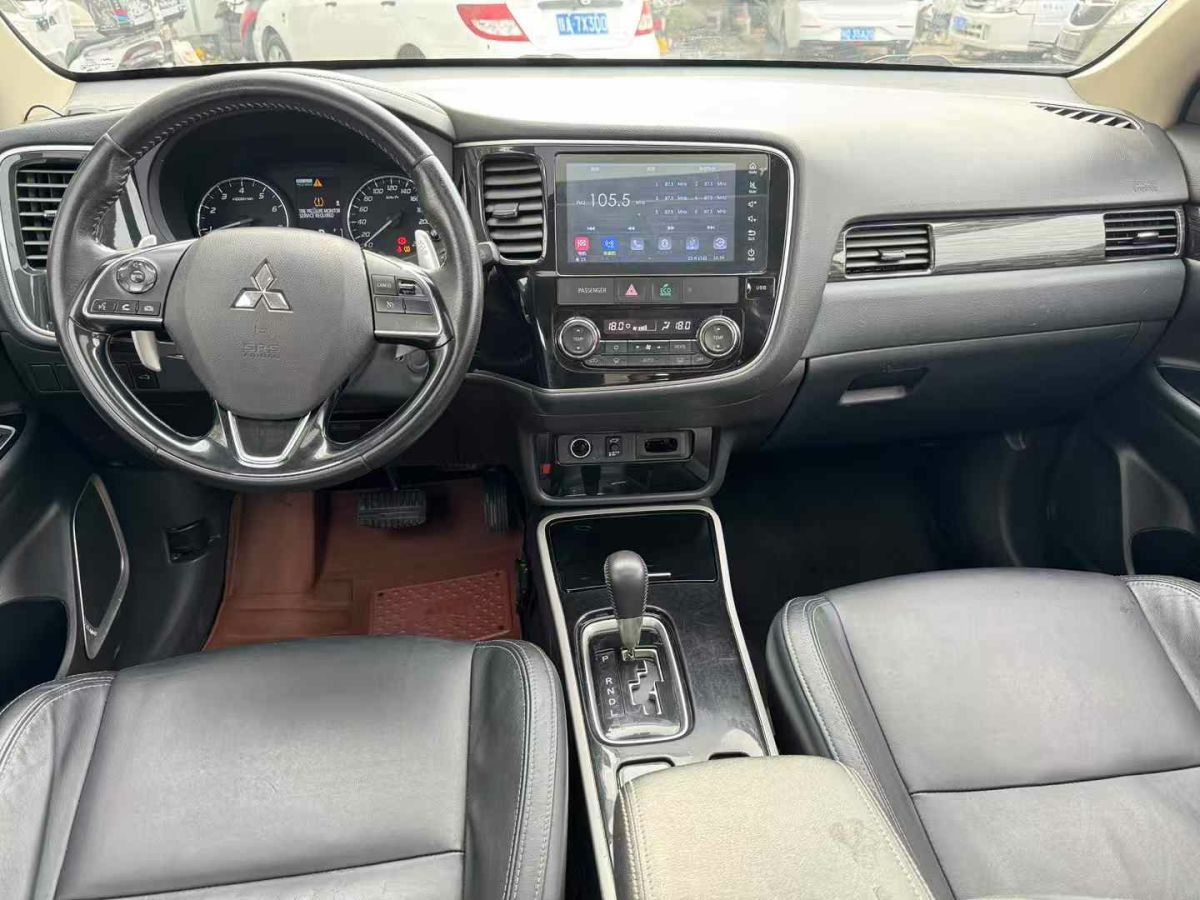 奔馳 奔馳GLE  2019款 GLE 400 4MATIC 臻藏版(特殊配置)圖片