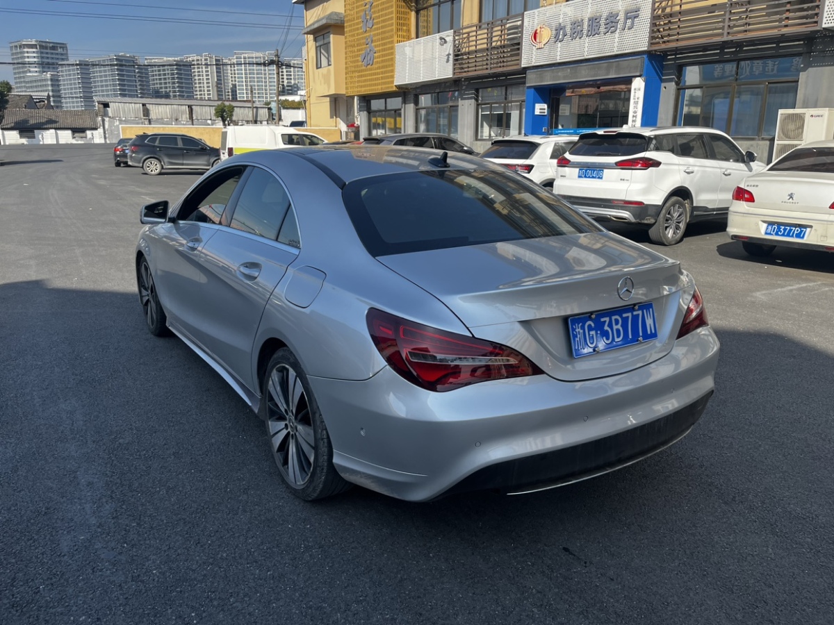 奔馳 奔馳CLA級  2019款 CLA 200 動感型圖片