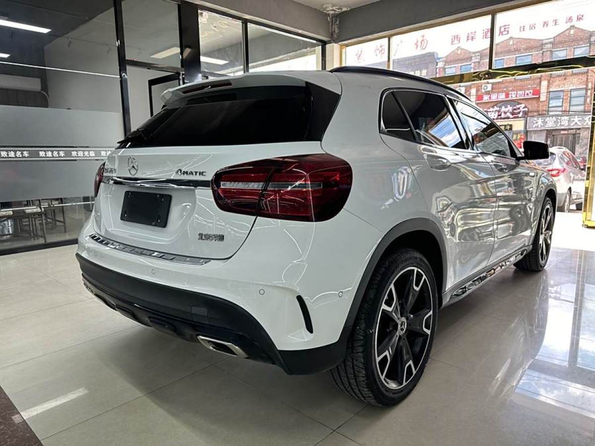 奔馳 奔馳GLA  2018款 GLA 220 4MATIC 運動型圖片