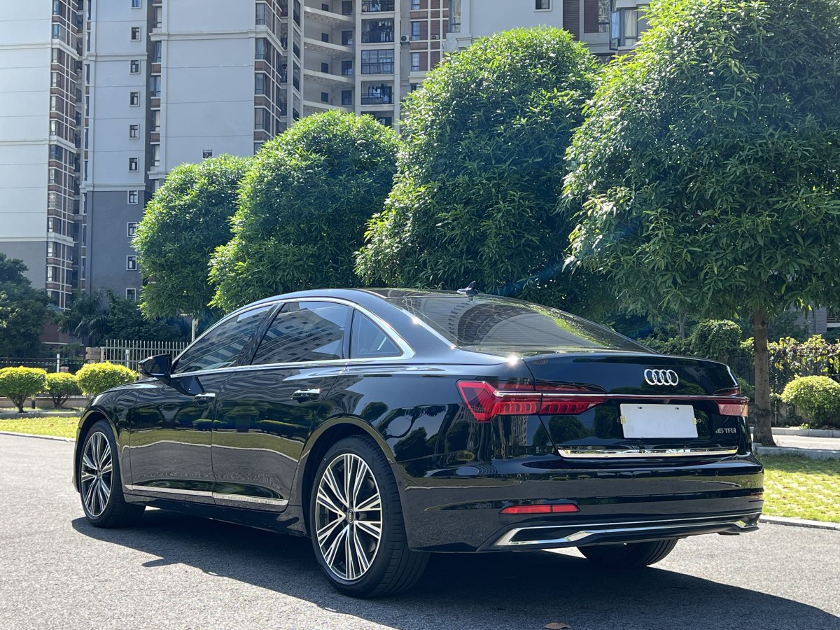 奧迪 奧迪A6L  2023款 改款 45 TFSI quattro 臻選致雅型圖片