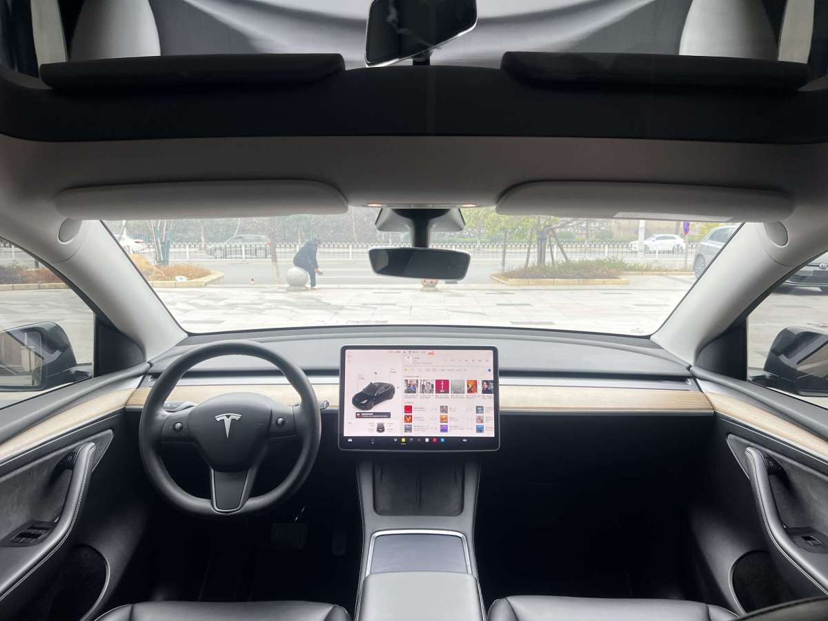 特斯拉 Model 3  2021款 改款 標準續(xù)航后驅(qū)升級版圖片