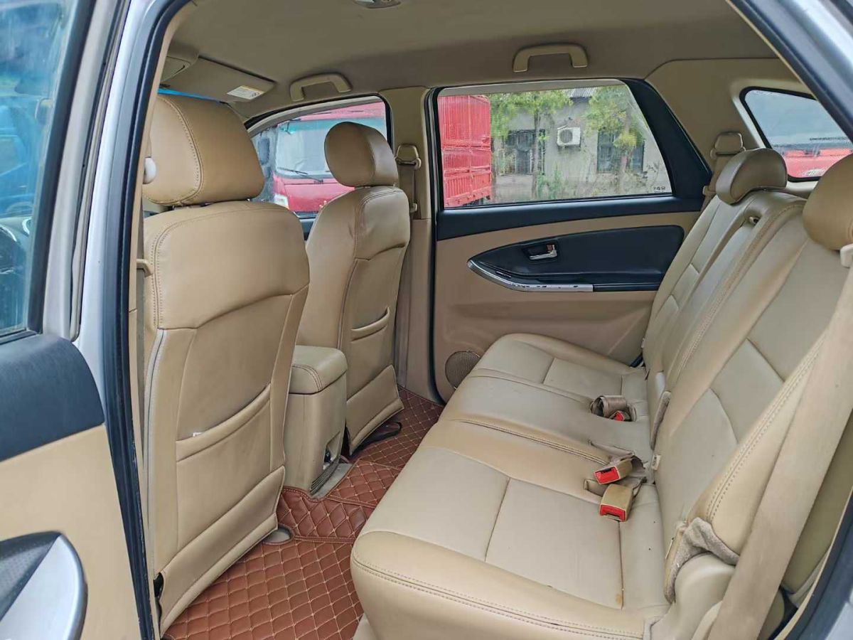 江鈴 馭勝  2013款 S350 2.0T 兩驅(qū)汽油豪華版5座圖片