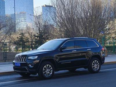 2016年7月 Jeep 大切諾基(進(jìn)口) 3.0L 舒享導(dǎo)航版圖片