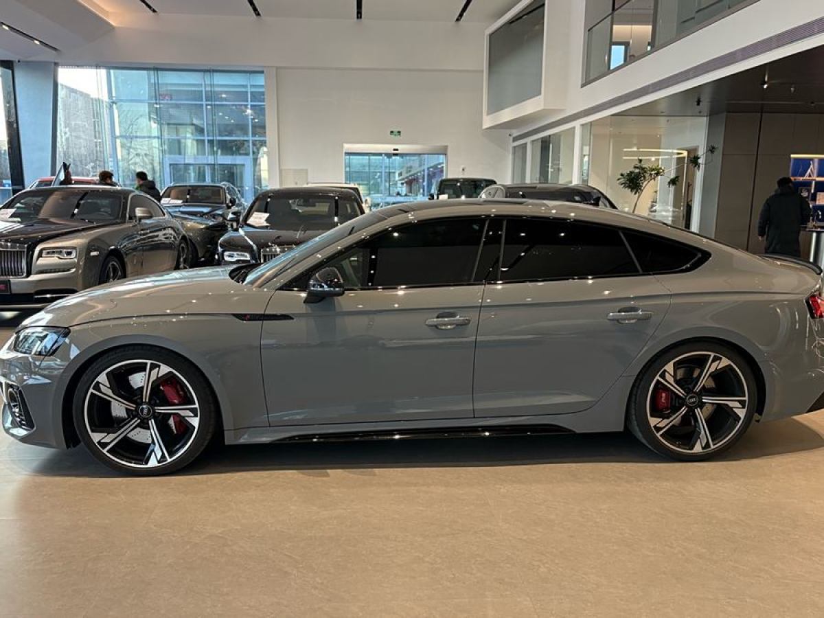 奧迪 奧迪RS 5  2021款 RS5 Sportback 黑曜版圖片