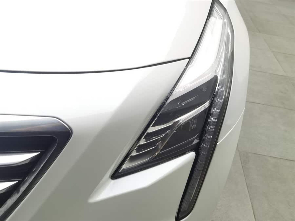 凱迪拉克 CT6  2017款 28T 豪華型圖片