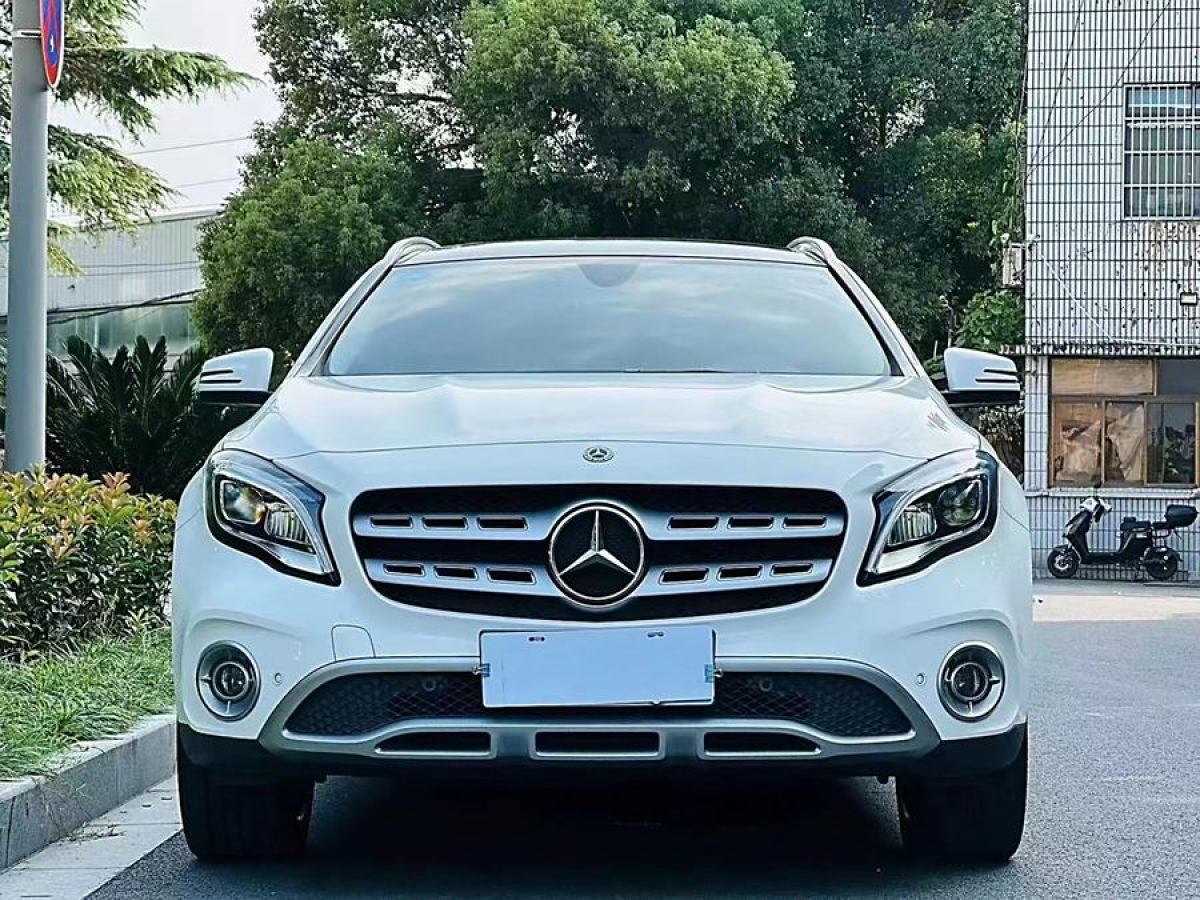 奔馳 奔馳GLA  2015款 GLA 220 4MATIC 時尚型圖片