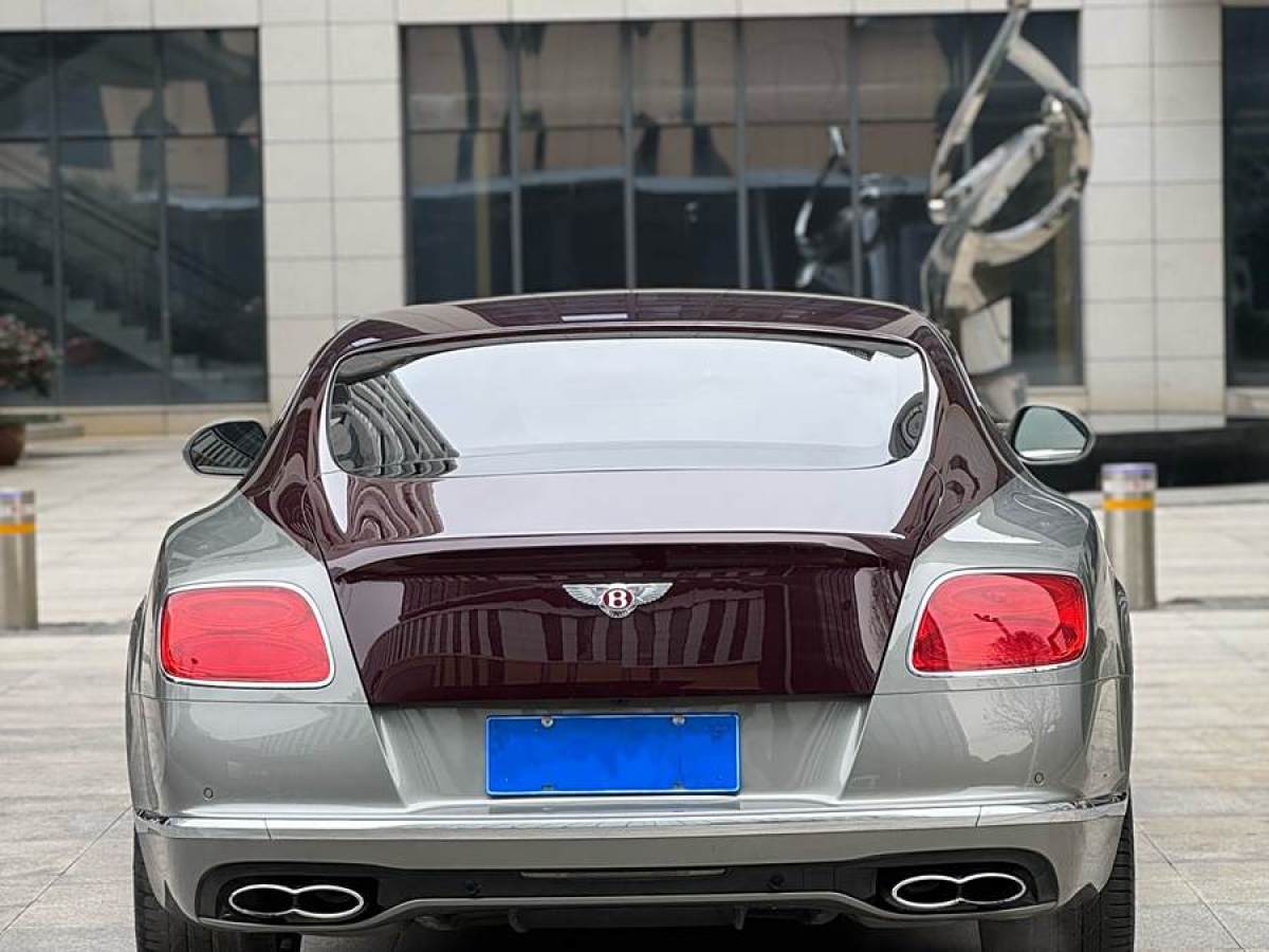 賓利 歐陸  2017款 4.0T GT V8 標(biāo)準(zhǔn)版圖片