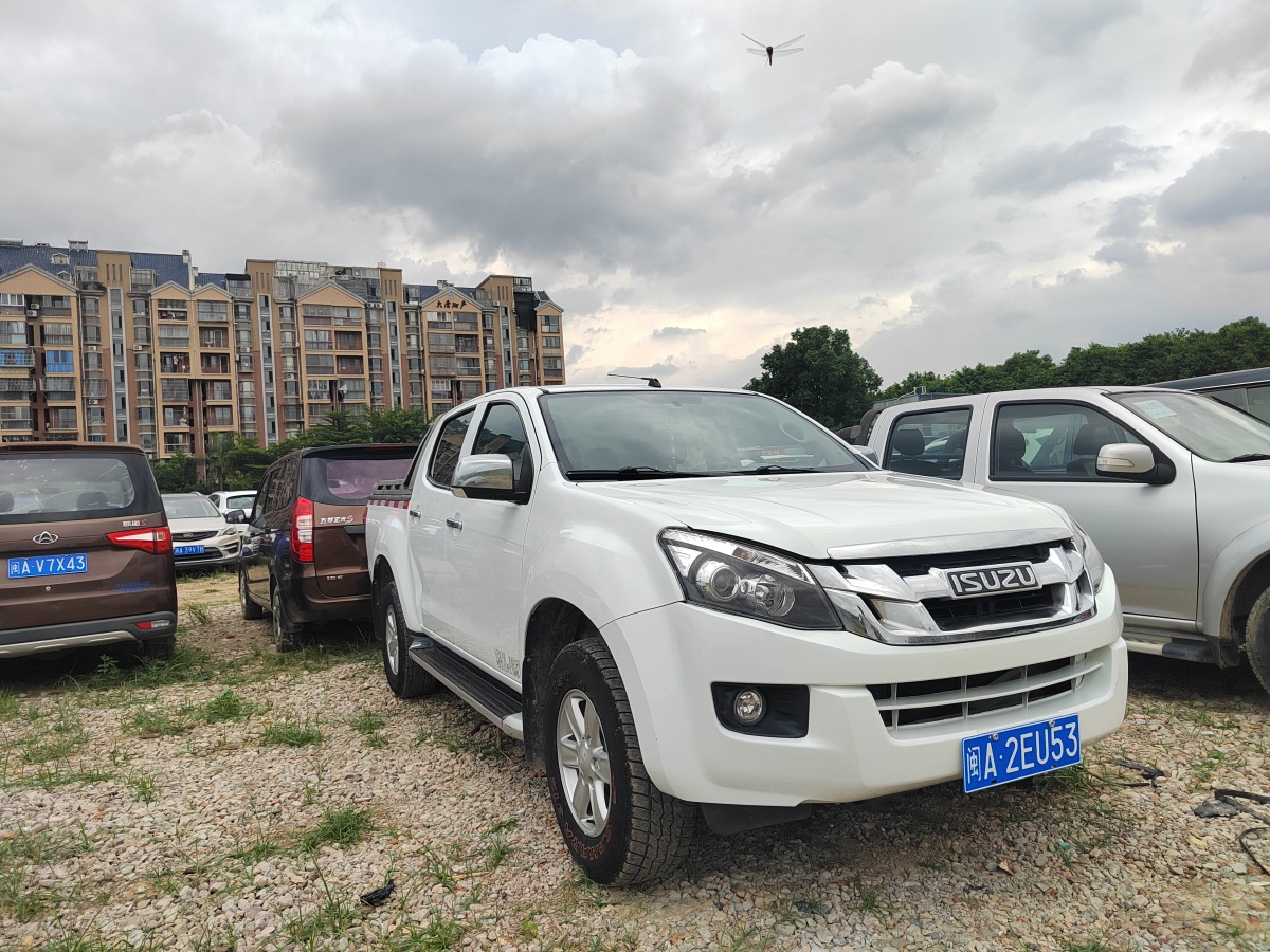 五十鈴 D-MAX  2015款 2.5T兩驅(qū)自動(dòng)高通過精英型4JK1圖片