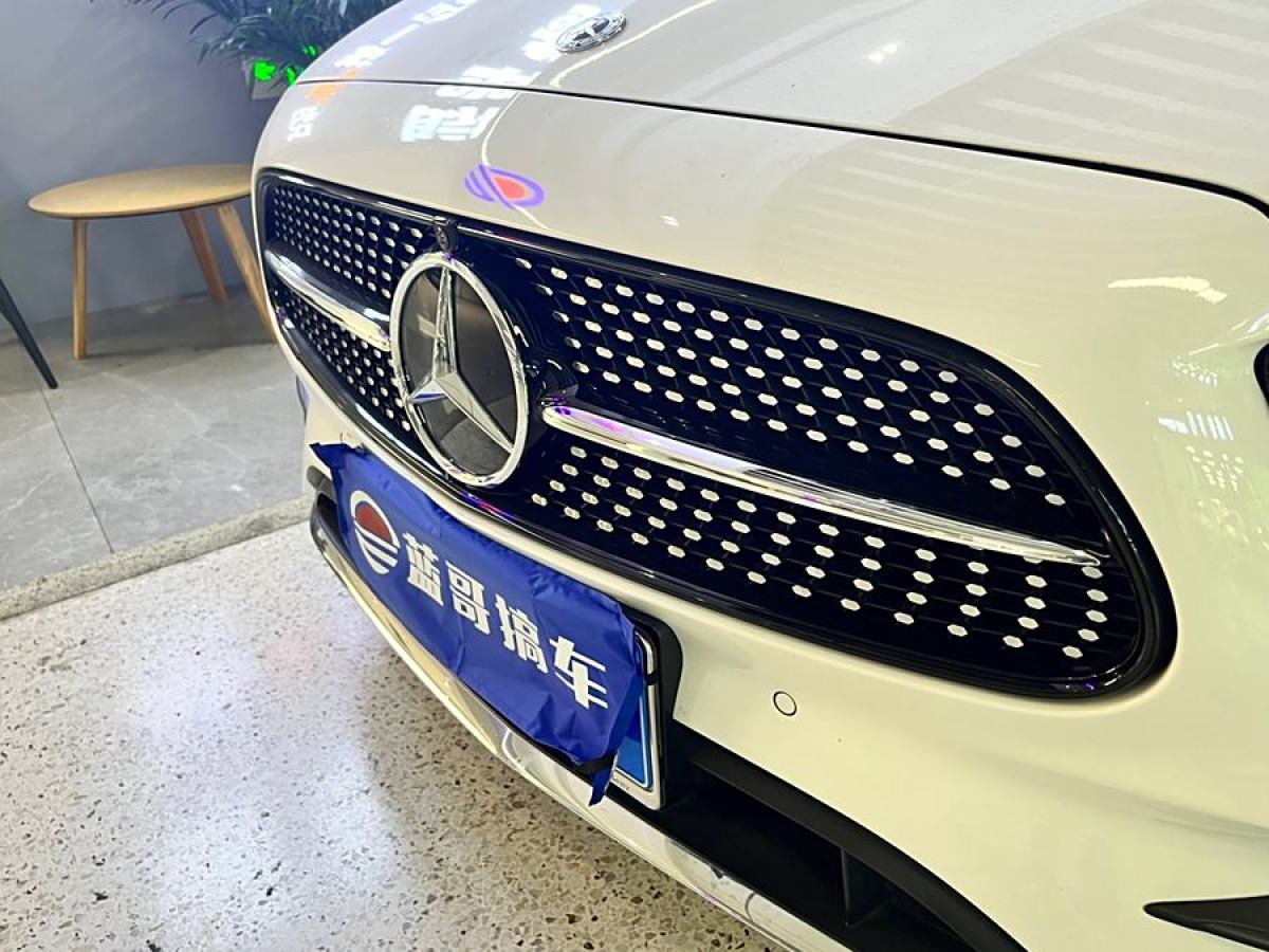 奔馳 奔馳E級(jí)  2021款 改款 E 300 L 尊貴型圖片